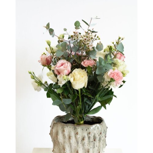 Zefyrinė gėlių puokštė 1