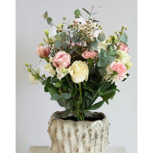 Zefyrinė gėlių puokštė 2