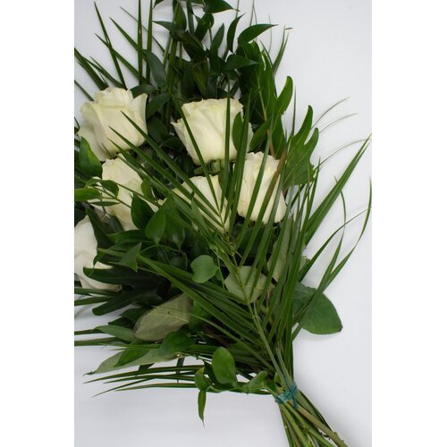 Gėlių puokštė "Nuoširdi užuojauta" 2