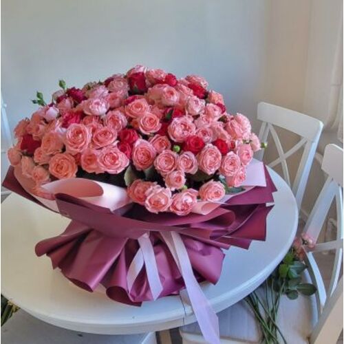 500 rožių puokštė