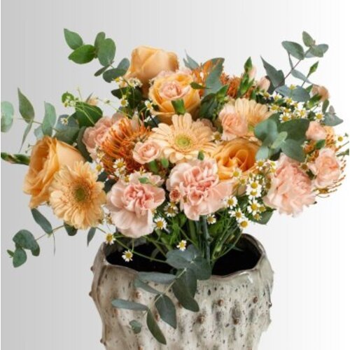 Gėlių puokštė "Persikų pyragas"