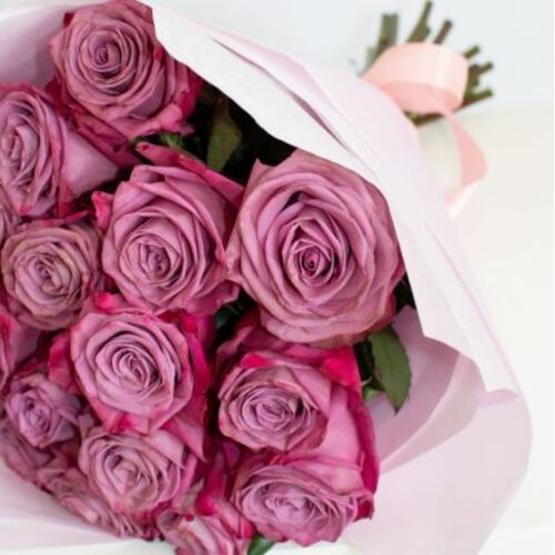 Rožių puokštė "Purpurinis lietus"
