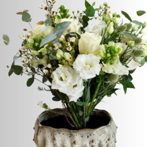 Gėlių puokštė "Baltas paukštis"