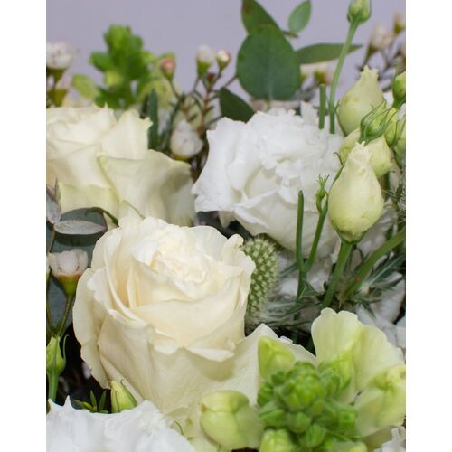 Gėlių puokštė "Baltas paukštis" 1