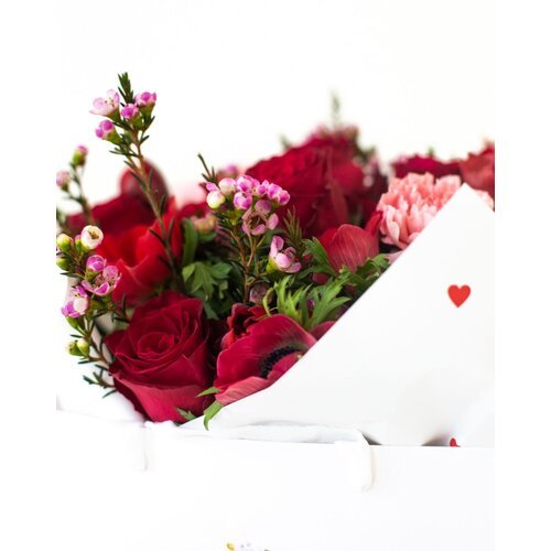 Tango gėlių puokštė 1