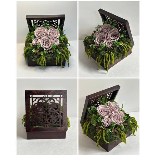 Stabilizuotų gėlių puokštė medinėje dėžutėje 1