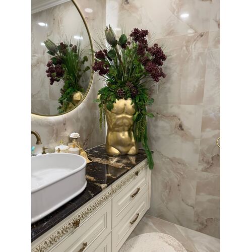 Dirbtinių gėlių kompozicija 1